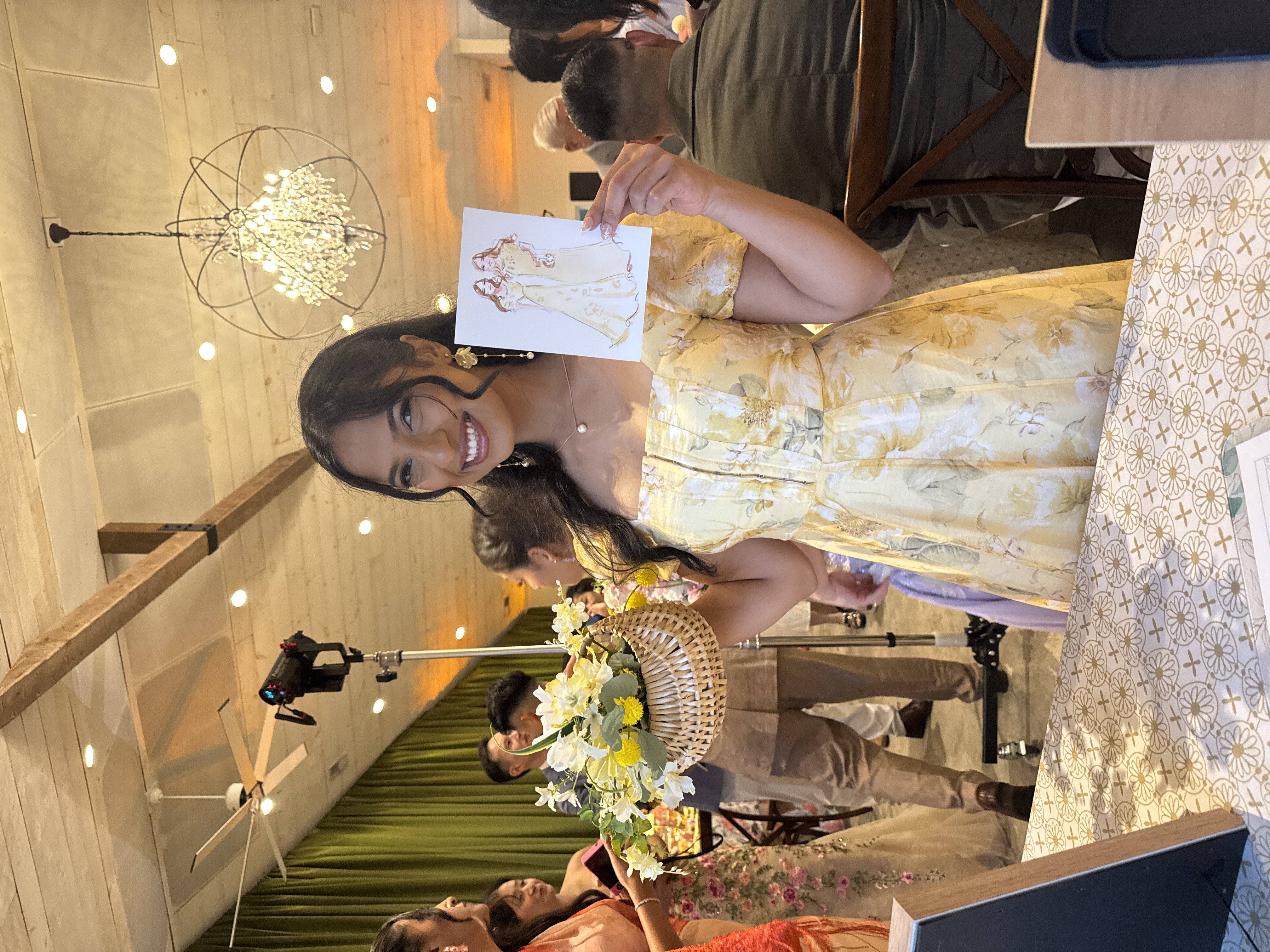 International wedding painter Elena Fay finished live wedding painting